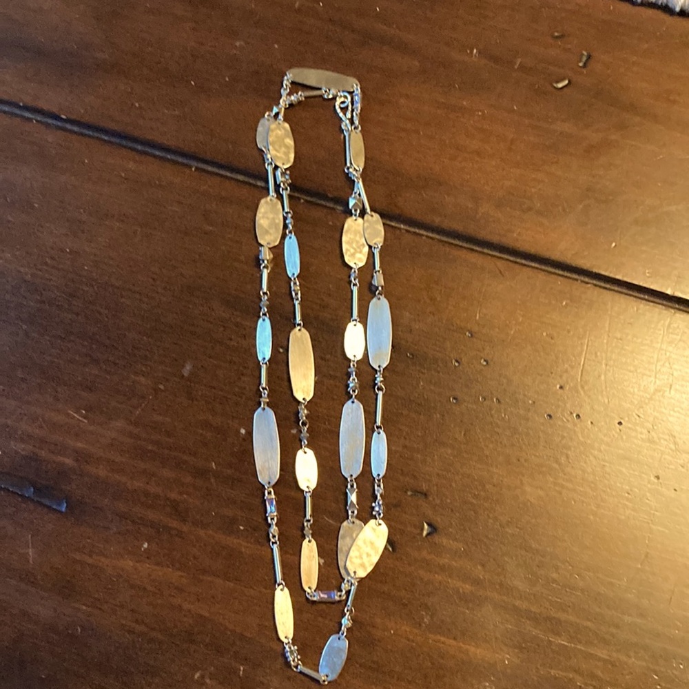 Kendra Scott necklace